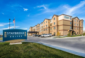 Отель Staybridge Suites Grand Forks, an IHG Hotel  Гранд Форкс